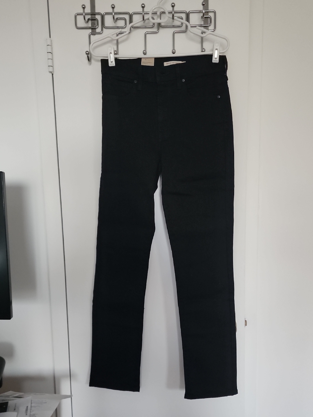 Levi's 724 High Rise Straight Black Jeans